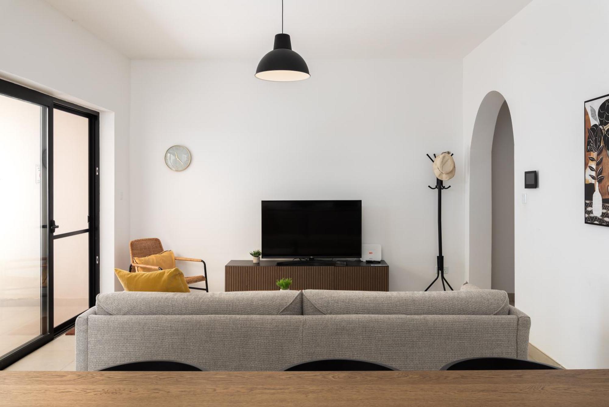 Large With Private Garden Marsaskala